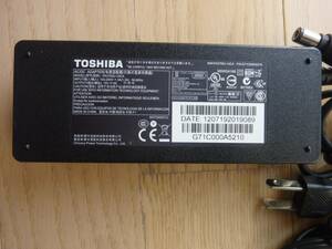  Toshiba PA3755U-1ACA AC адаптор оригинальный 15V 5A модель 