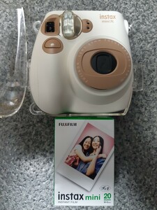 送料無料 即買 フジフィルム instax mini 7C クリアハードケース・新品フィルム20枚付