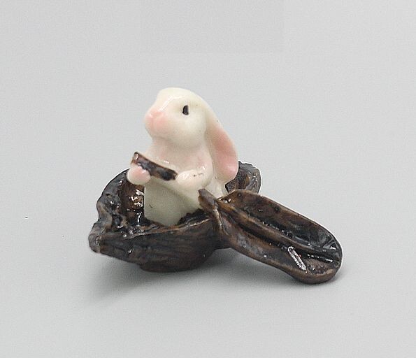 Figur von freundlichen Kaninchen, Mini, Tischplattengröße, beruhigend, Muttern (Typ D), Handgefertigte Artikel, Innere, Verschiedene Waren, Ornament, Objekt