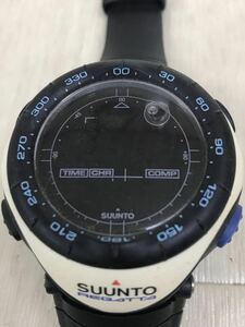 E0052 SUUNTO REGATTA スント レガッタ ブラック/ホワイト メンズ腕時計 デジタル ラバー アウトドアコンピュータ 動作未確認 ジャンク