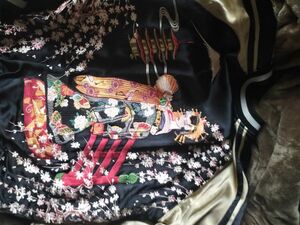 花旅楽団　スカジャン　リバーシブル　レーヨン混　花魁　桜吹雪　刺繍　和柄