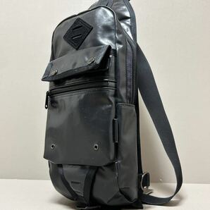 【美品】ポーター Porter 吉田カバン ジャム ボディバッグ ショルダーバッグ ビジネス メンズ レザー 本革 黒 斜め掛け ブラック 597-08001の画像1