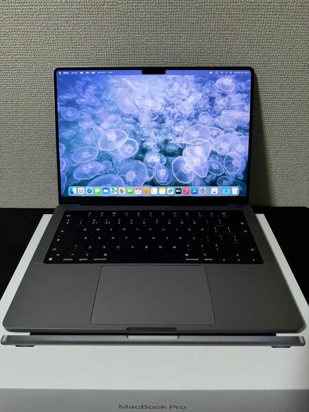 【超美品】MacBook Pro M3 メモリ16/SSD512GB 14インチMagic Keyboard - 英語（UK）