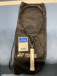 YONEX