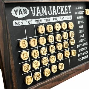 VAN JAC クラシック木製パーペチュアルカレンダーの画像2