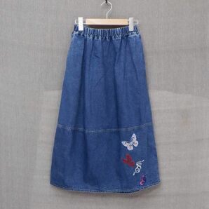 iS ScoLar：イズスカラー　蝶花刺繍ケミカルウォッシュ デニムスカート