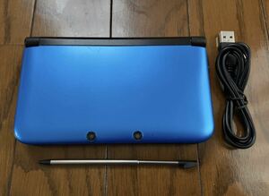 ニンテンドー 任天堂　3DS LL ブルーxブラック 中古　ジャンク扱い 