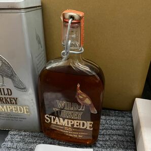 04135 未開封 WILD TURKEY STAMPEDE 55 ワイルド ターキー スタンピード バーボンウイスキー 52,5％ 500ml 箱入 古酒の画像2