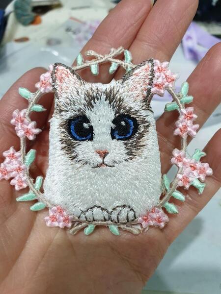 ワッペン WAPPEN 刺繍ワッペン 高級感再現 可愛い猫 ねこ 手縫い 丸いタイプ