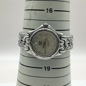 37 稼働品 TAG HEUER タグホイヤー S99.013M/E プロフェッショナル 200 METERS セル ベージュ文字盤 クォーツ メンズ腕時計 の画像8
