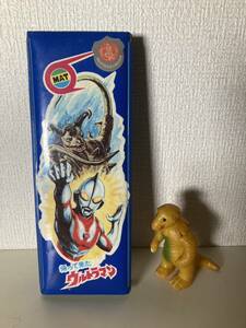 当時物　昭和レトロ　　帰ってきたウルトラマン ブルマァク　ゴキネズラ　ミニソフビ　サンスター　筆箱（未使用品）　円谷プロ