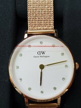 Daniel　Wellington ダニエルウェリントンPetite28 Pressed Lumine クリスタルローズゴールド　シルバー DW レディース腕時計　稼働品_画像3