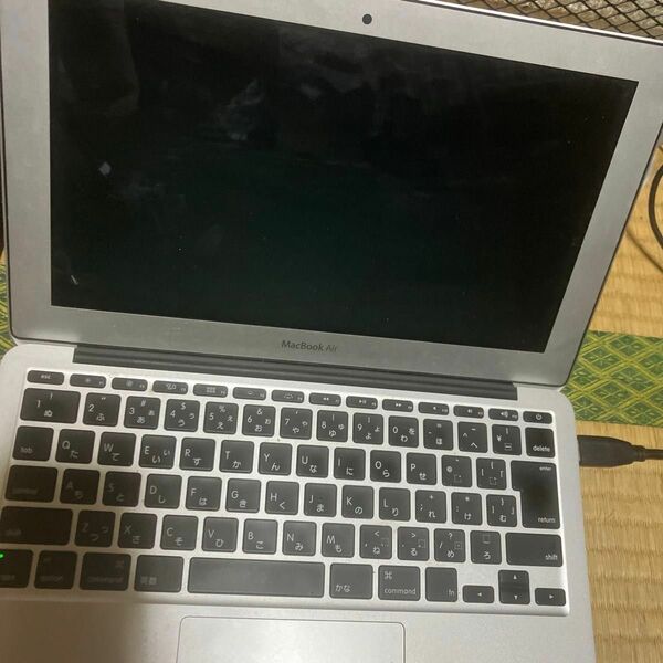 Apple MacBook Air 11インチ　2013 A1465 corei5 SSD(無し) メモリ4GB AC無