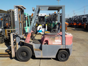 ☆中古☆Nissan製ガソリン1.5tforklift☆NJ01M15☆