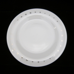 24-Ｈ-98【未使用】GIVENCHY ジバンシー yamaka ヤマカ パーティーセット 大皿1枚、取り皿5枚 白 箱つき 保管品 洋食器 プレートの画像2