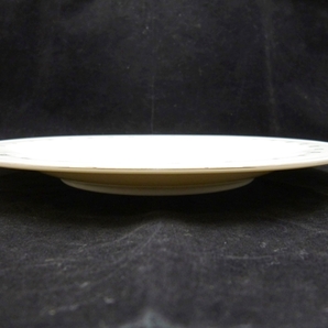 24-Ｈ-98【未使用】GIVENCHY ジバンシー yamaka ヤマカ パーティーセット 大皿1枚、取り皿5枚 白 箱つき 保管品 洋食器 プレートの画像5