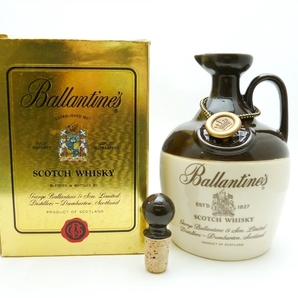 A24-836 バランタイン Ballantines 陶器ボトル 1430ｇ 度数記載なし 未開栓 箱・替え栓つき ウイスキー スコッチ 古酒 の画像1