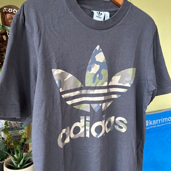 adidas トレフォイルプリント 迷彩 Tシャツ 黒 ML