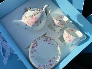 ウェッジウッド wedgwood 　春　桜柄　ティーポット　ティーカップ　ソーサー　2客セット　洋食器 インテリア コーヒーカップ