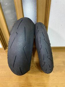 * Pirelli Diablo super Corsa V4*120/70/17 200/55/17