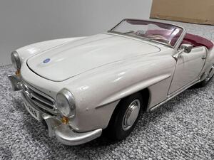 メルセデスベンツ 190 SL ミニカー Maisto 1/18 モデルカー 箱無し ジャンク