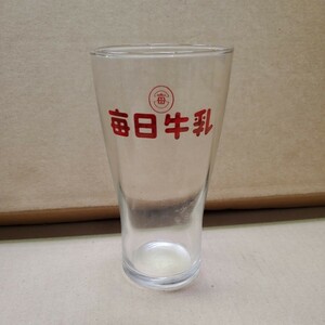 昭和レトロ 毎日牛乳 ガラスコップ mainichi 現状品 2