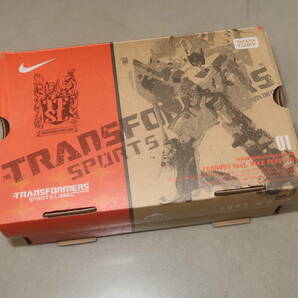 未使用 タカラトミー CONVOY feat. NIKE FREE 7.0 RED TRANSFORMERS SPORTS LABEL トランスフォーマーの画像1