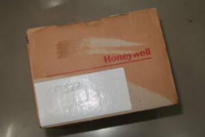 未使用 Honeywell デジタルバーナーコントローラ DBC2000E105