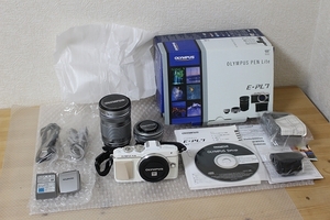 ★美品！OLYMPUS PEN Lite E-PL7 EZダブルズームキット [ホワイト]★