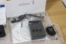 ★美品！Nikon 1 J1 ダブルズームキット ブラック★_画像2