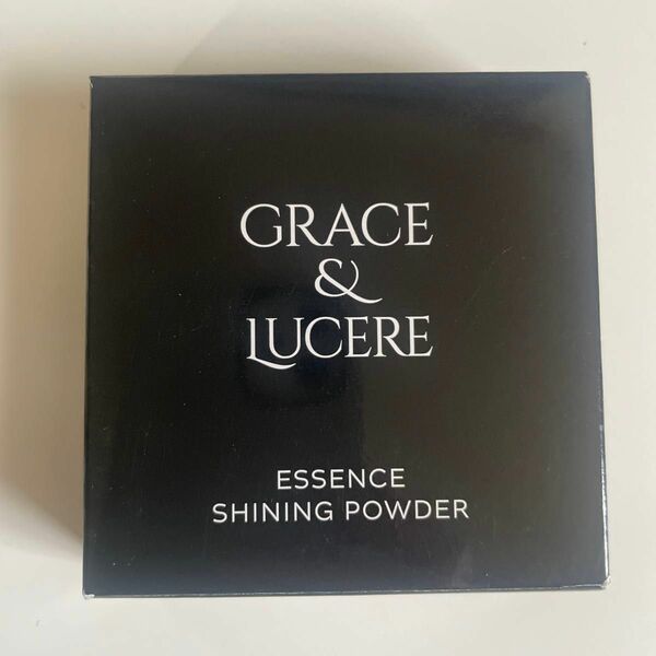 GRACE&LUCERE エッセンスシャイニングパウダー　メビウス