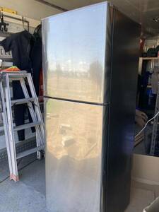 Sharp SJ-D23E-S 2-дверная холодильник (225 л / правое открытие) Система серебра