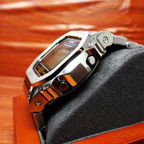 送料無料・新品・Gショックカスタム本体付き・DW5600デジタル腕時計・フルステンレス製シルバーベゼル＆ベルト・フルメタルモデル の画像6