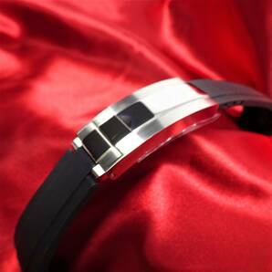 送料無料・新品・互換用・腕時計 シリコーンラバー＆ロック式バックル クラスプ 取付 幅20mm メンズ交換用・ブラックストラップモデルの画像1