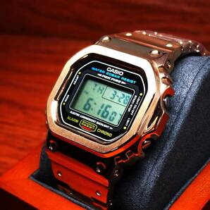 送料無料・新品・Gショックカスタム本体付きDW5600デジタル腕時計フルステンレス製シャンパンゴールドベゼル＆ベルト・フルメタルモデル の画像9
