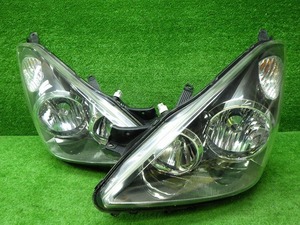 トヨタ　ZNE10114　ウィッシュ　前期　ヘッドライト左右　HID　68-2　240402056