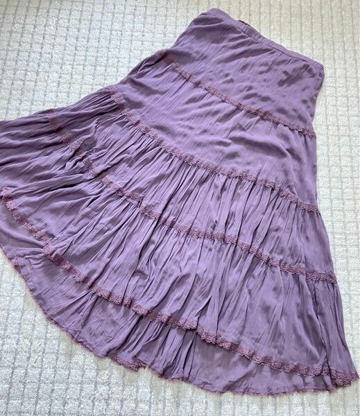 ブロンドガール　パープルの3段ギャザースカート 美品