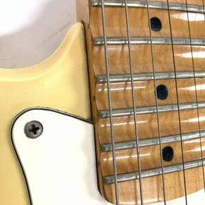 Samick サミック ストラトタイプ エレキギター スキャロップド仕様 クリーム系★簡易検査品の画像3