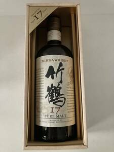 NIKKA WHISKY　竹鶴　17年　PURE MALT 　700ml　43％　ニッカウイスキー　ピュアモルト　古酒