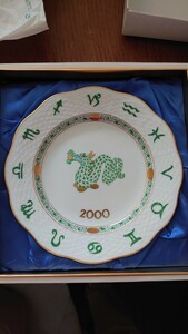 HEREND ヘレンド　 イヤープレート　2000年　干支　 辰/ドラゴン 飾り皿　未使用