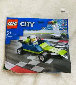 Неокрытый неоспоримый гоночный автомобиль Lego City
