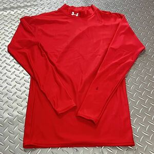 米軍放出品 Tシャツ　アンダーアーマー インナーシャツ 長袖 ランニング　RED MEDIUM 冬服 (INV U08)