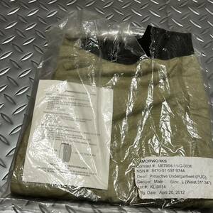 沖縄　米軍放出品　ARMORWORKS Protective Undergarments (PUG) LARGE MADE IN USA (INV N#15)