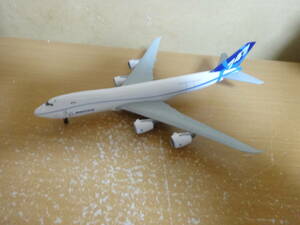 1/400　ドラゴン　ボーイングハウスカラー　747-8F
