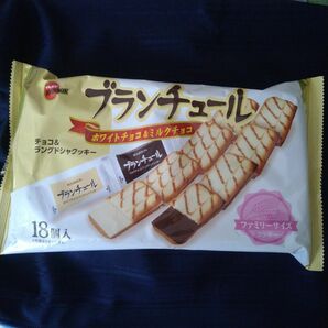 ブルボン　ブランチュール　ラングドシャ　クッキー　ホワイトチョコ　ミルクチョコ