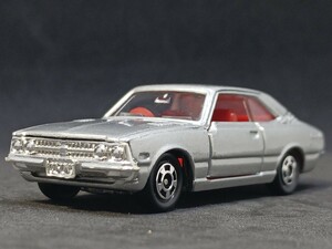 ◆日本製トミカ/黒箱(1/61)◆トヨタ・コロナ・2000GT(RT114/銀)◆箱なし/ルース/小傷有★夢屋JT225★