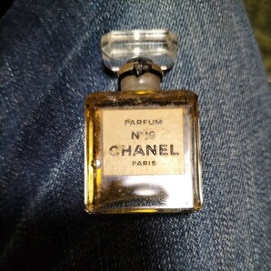 【未開封】CHANEL シャネル N°19 PARFUM パルファム 香水 ミニボトル 7ml 長期保管品の画像1