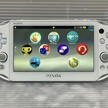 SONY PSVita 本体 Wi-Fiモデル ホワイト PCH-2000 ZA12 PlayStation Vita_画像2