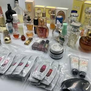 【未使用・中古】大量 まとめ売り 香水 化粧品 マニキュア 美容 Nina Ricci CHANEL CK Anna Sui など 試供品 ＊482～1525＊の画像3