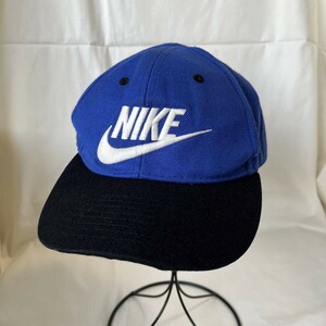 NIKE ナイキ キャップ 帽子 ロゴ刺繍 ツートン 青 黒 白 8243